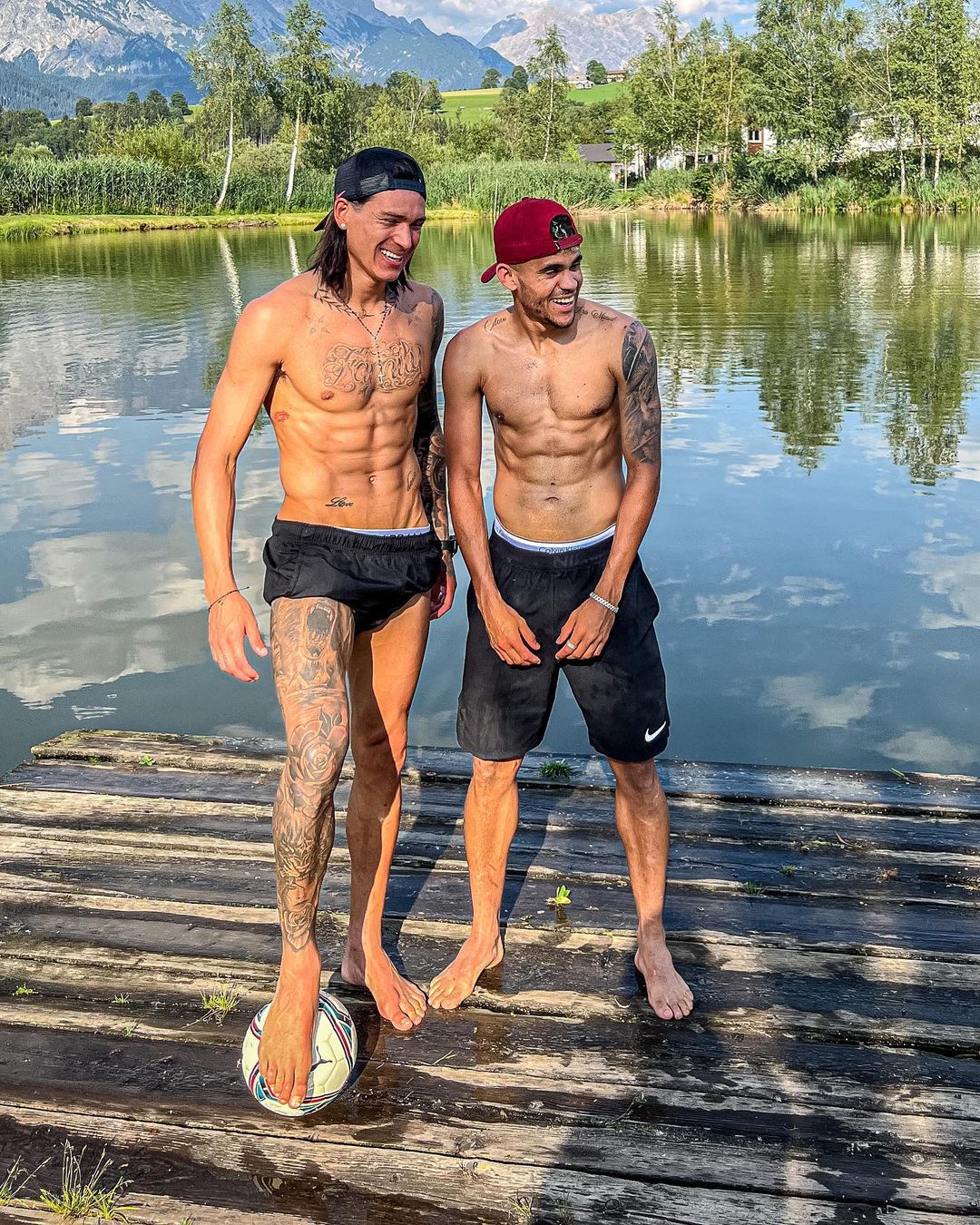 Topless Darwin Nunez shows off 'absurd' physique on fishing trip with  Liverpool team-mates and celebrates HUGE catch | The Sun