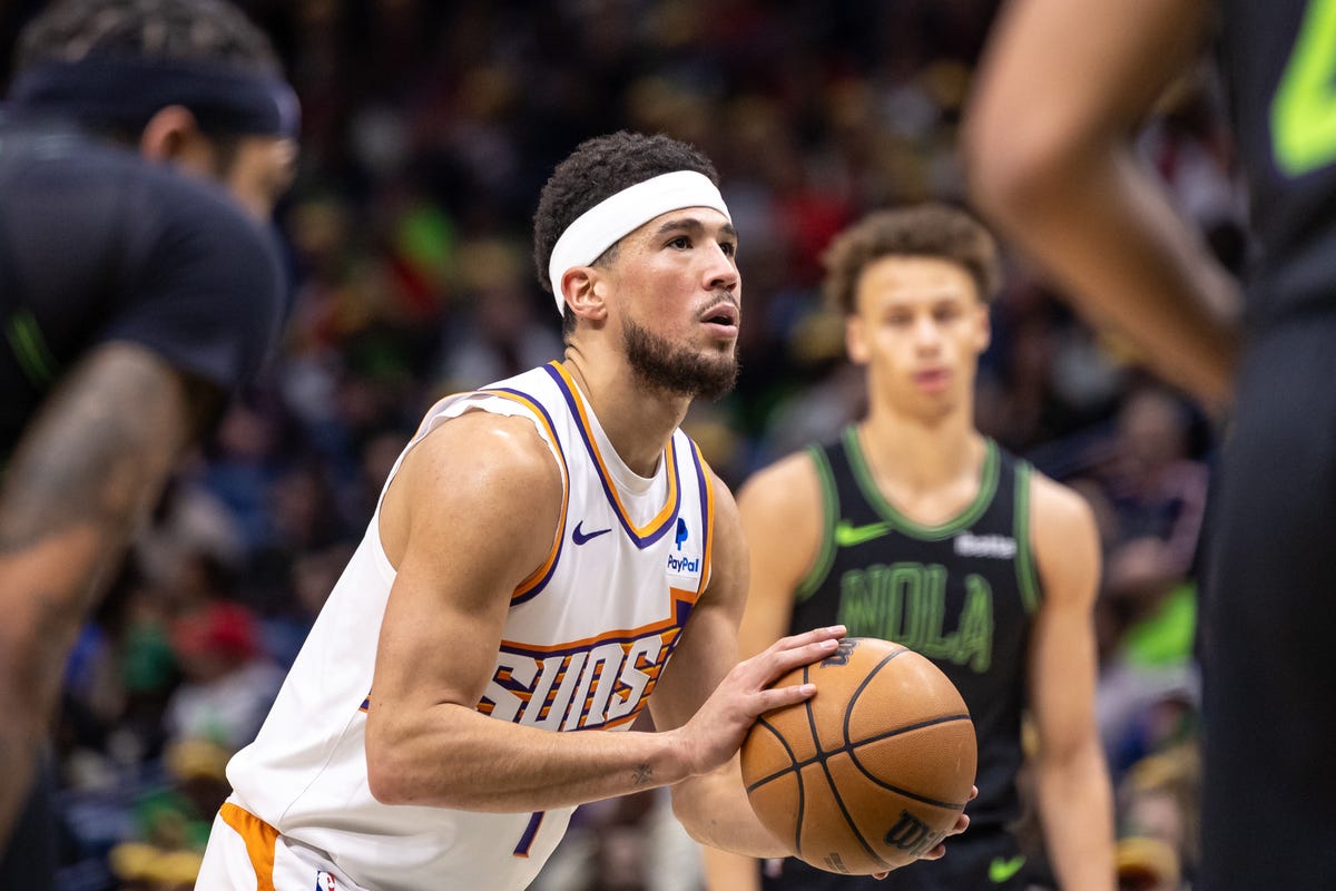 Devin Booker red-hot start to Suns-Pelicans matchup with 25-point 1st  quarter