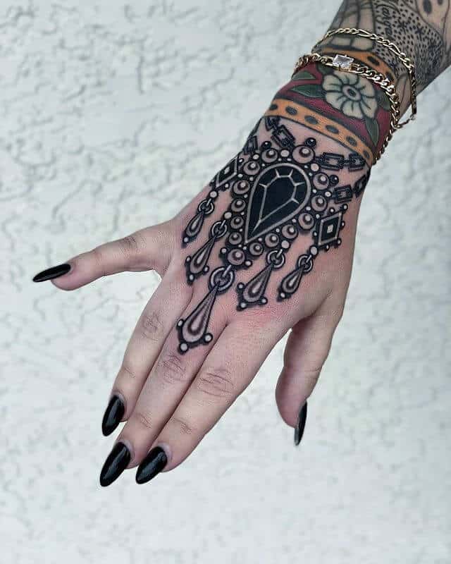 jewelry hand tattoo