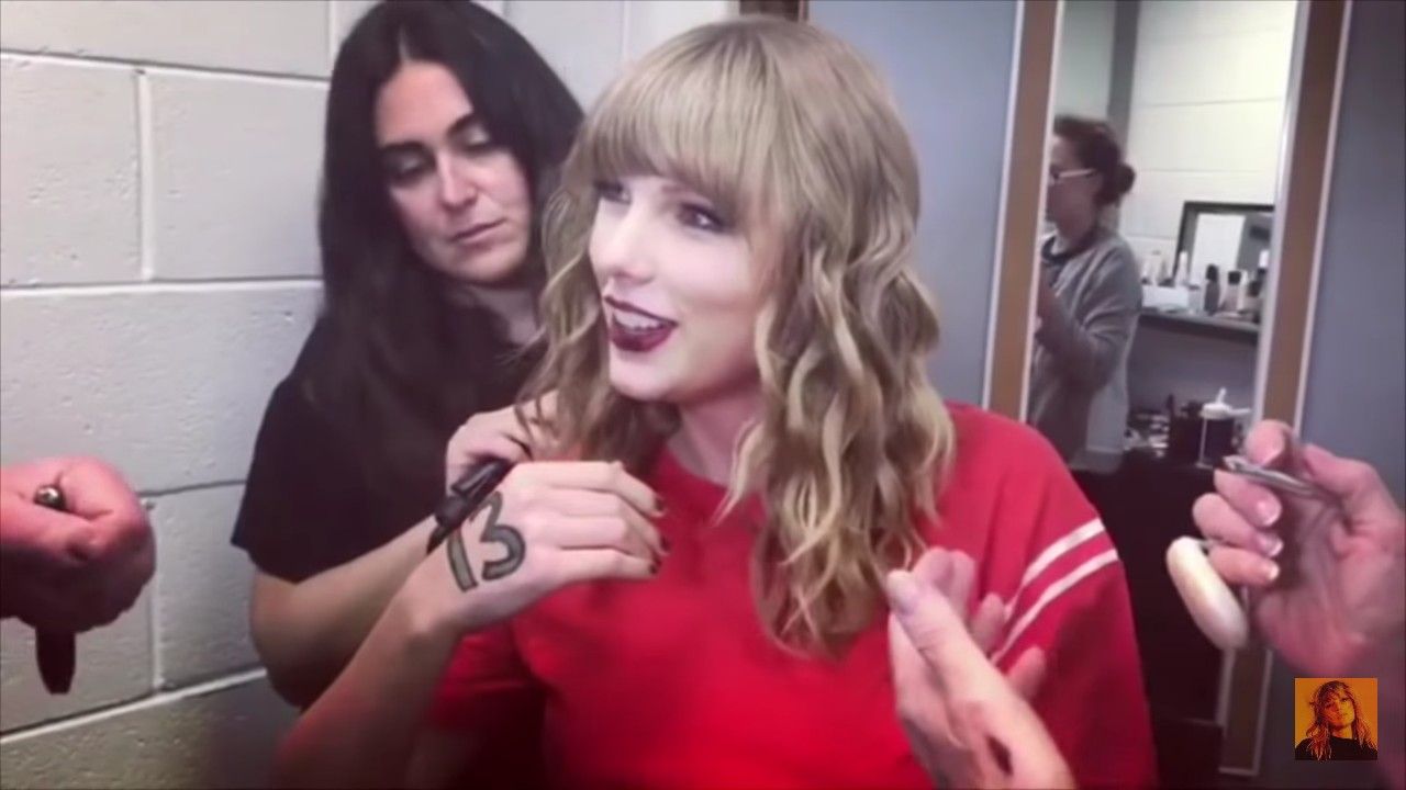 Taylor Swift brings back the 13 on her hand for the 13th show of reputation. | Taylor swift photoshoot, Taylor swift 13, Taylor swift funny