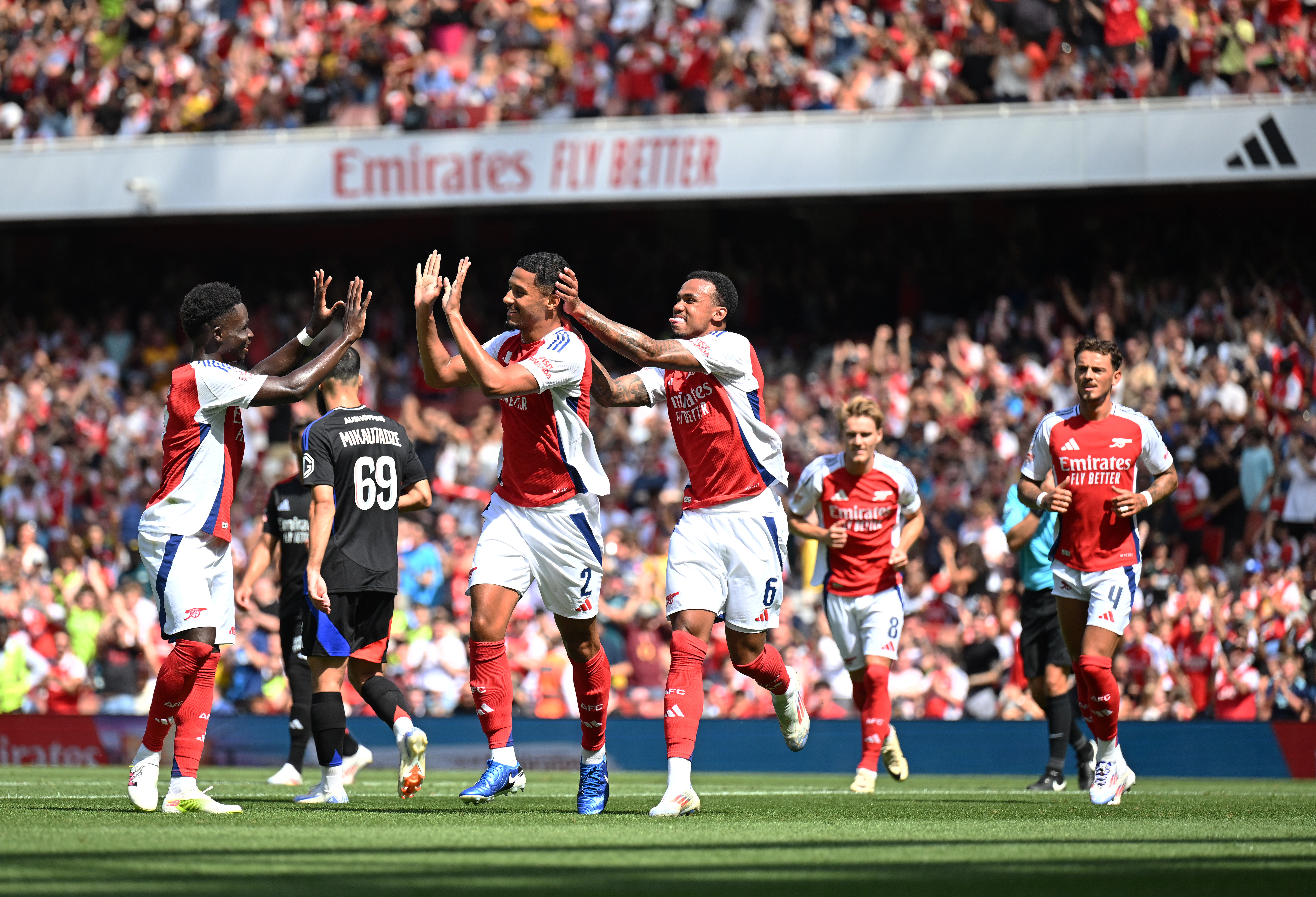 Arsenal looked comfortable in a 2-0 win over Lyon for their final pre-season friendly