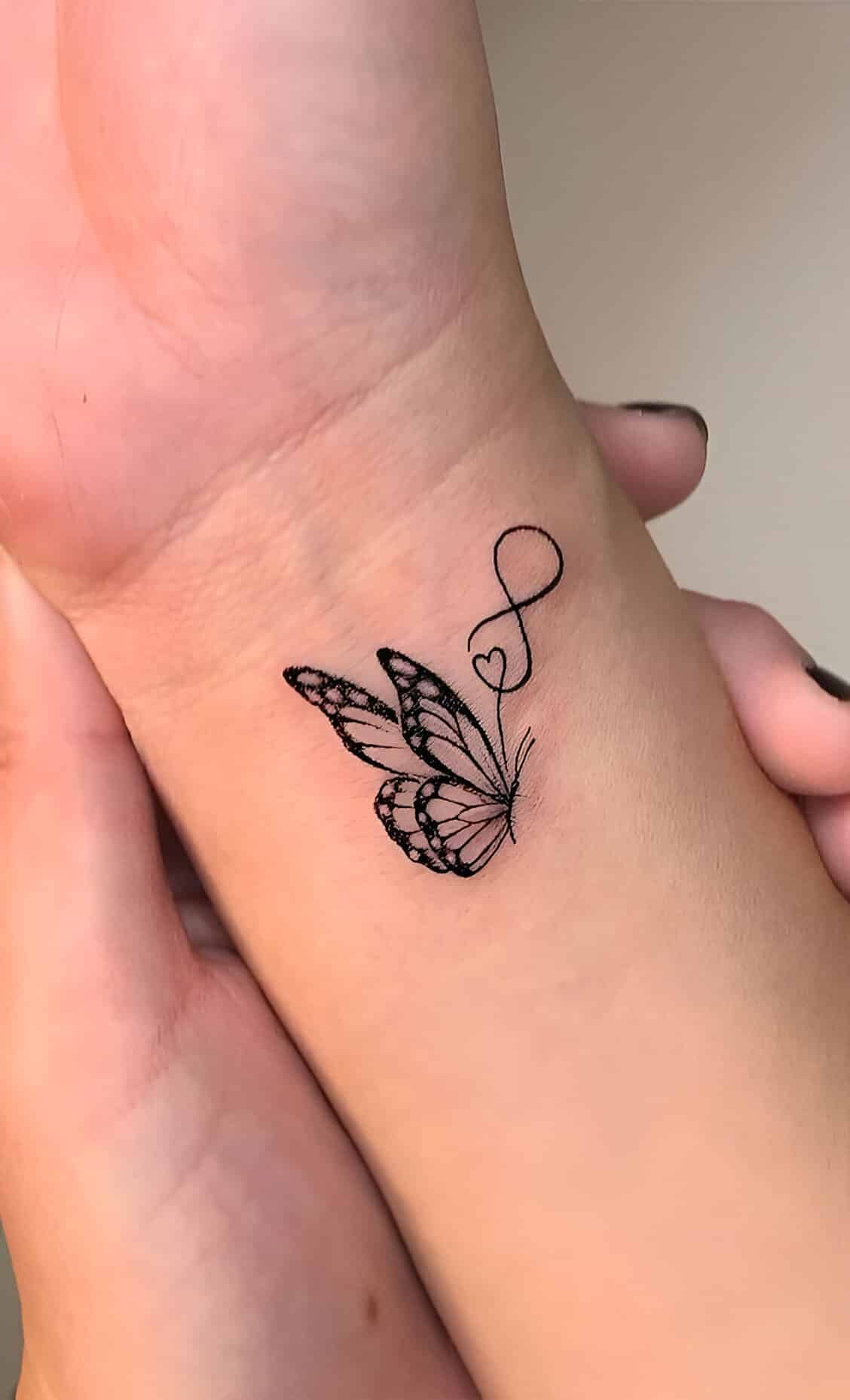 40 Feminine Mini Romantic Tattoos To Elevate Your Glam Like A Model 32